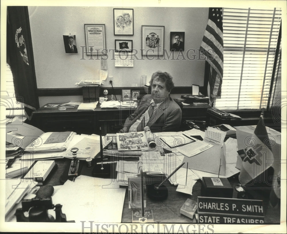 1980 State Treasurer Charles P. Smith in his state capitol office - Historic Images