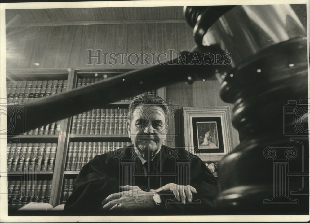 1974 Press Photo John J. Sirica chief judge of U.S. District Court in Washington - Historic Images