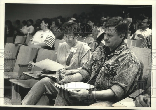 1990, Sandy Kay, Jim Broskowski at Singlefest '90, UW-Milwaukee - Historic Images