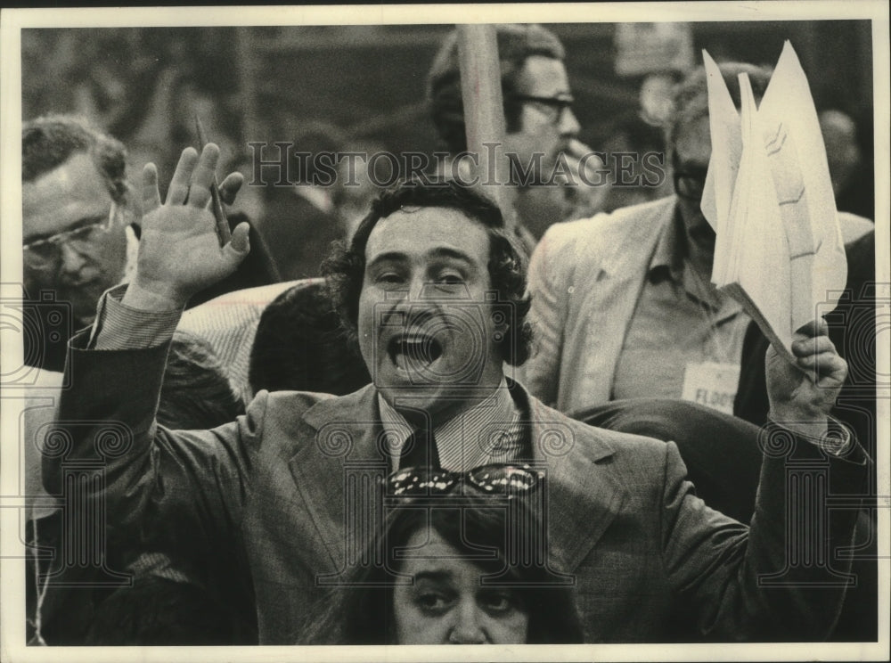 1974 Press Photo William Singer at Democratic National Convention, Miami - Historic Images