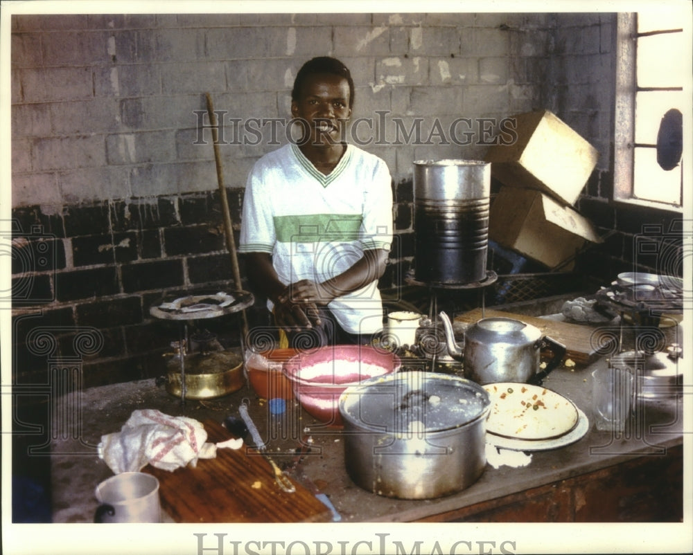 1993 South African man in his kitchen - Historic Images
