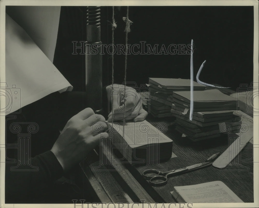 1939, Sisters of Notre Dame maintain a bookbinding department - Historic Images