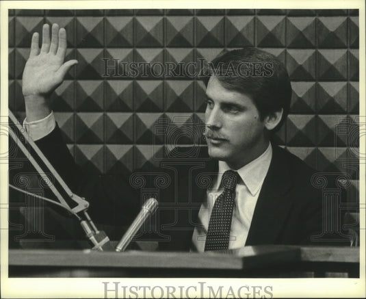 1982 Press Photo Police Officer Price James Schoemperlen Trial Milwaukee - Historic Images