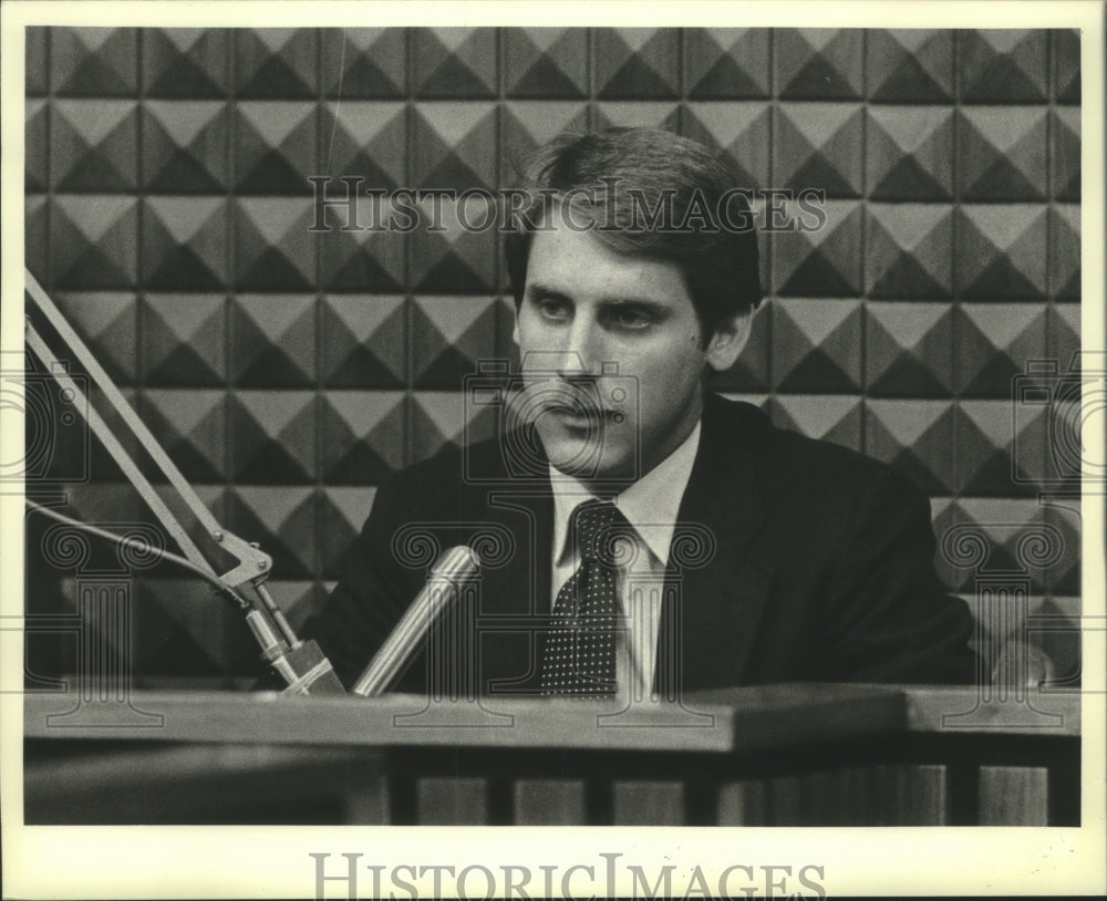 1982, Officer Price James Schoemperlen trial Milwaukee - mjc16279 - Historic Images