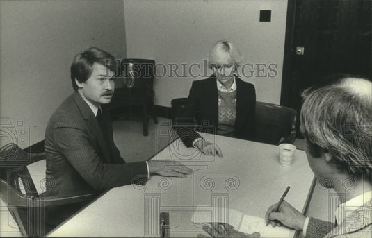 1982, James M. Schoemperlen & others, Milwaukee, Wisconsin - Historic Images
