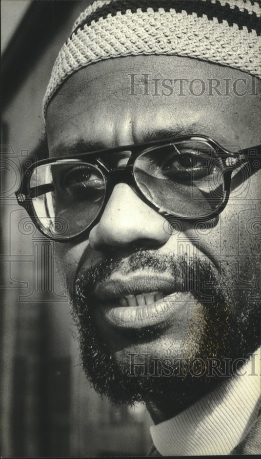 1980, Milwaukee Vet Center counselor William Sims - mjc16517 - Historic Images