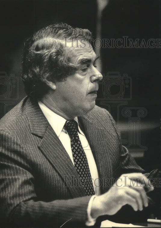 1987 Milwaukee attorney Robert Sisk - Historic Images