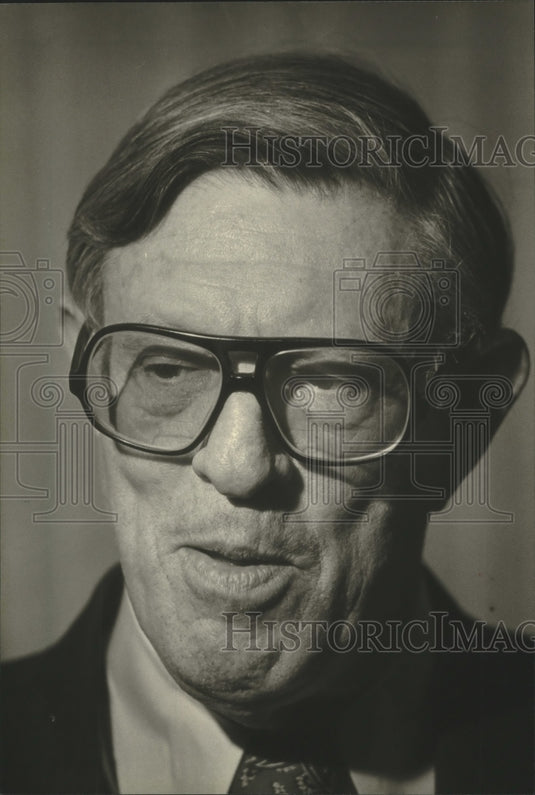 1980 Stephen Schlossberg is UAW community affairs director - Historic Images