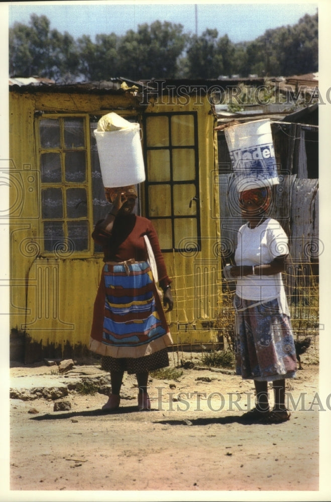 1993 Press Photo Residents of South Africa go about their lives - mjc16845 - Historic Images