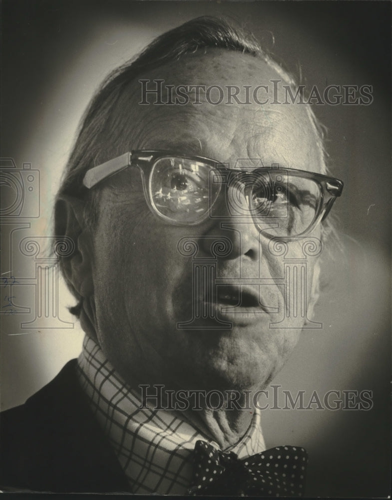 1980, Arthur Schlesinger Jr., two-time Pulitzer Prize winner - Historic Images