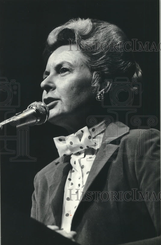 1981 Press Photo Phyllis Schlafly, Federation of Republican Women - mjc17194 - Historic Images