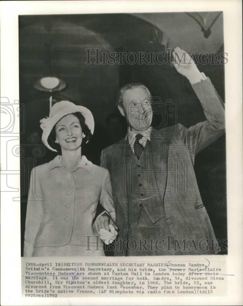 1962 Duncan Sandys and Marie Claire Viscountess Hudson, London - Historic Images