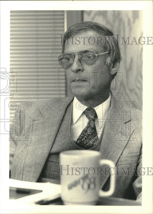 1984, William Sandwick, president of Sandwick & Associates, Wisconsin - Historic Images