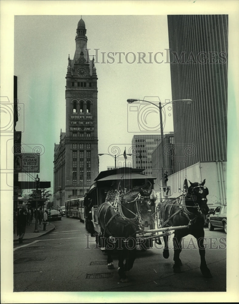 1985 Horse-drawn 1880 streetcar for Milwaukee County Transit System - Historic Images