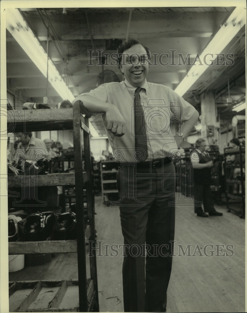 1983 John Stollenwerk president Allen Edmonds Shoe Corp, Wisconsin - Historic Images