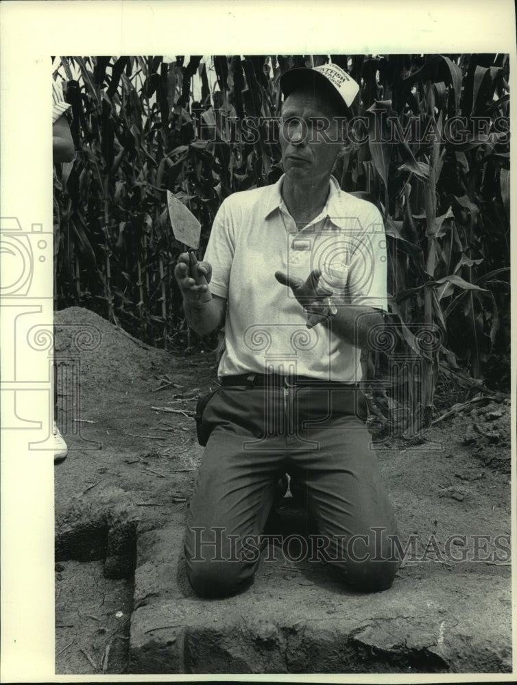 1987, Professor James Stoltman, University of Wisconsin-Madison - Historic Images