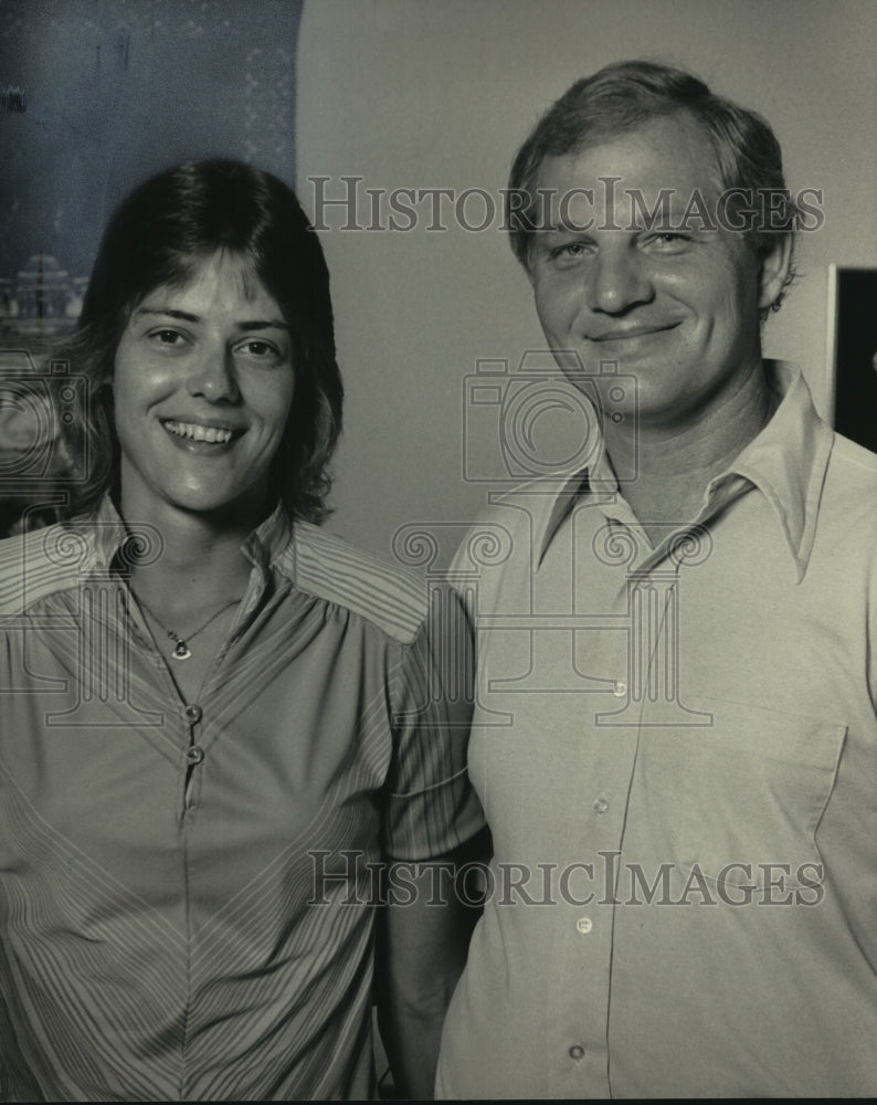 1984 Press Photo James Szablewski and his wife Jeannine Stoll in Wisconsin - Historic Images