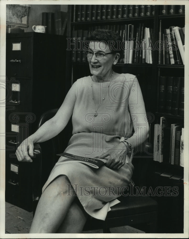 1965, Alice Smith of the state historical society, Madison - Historic Images