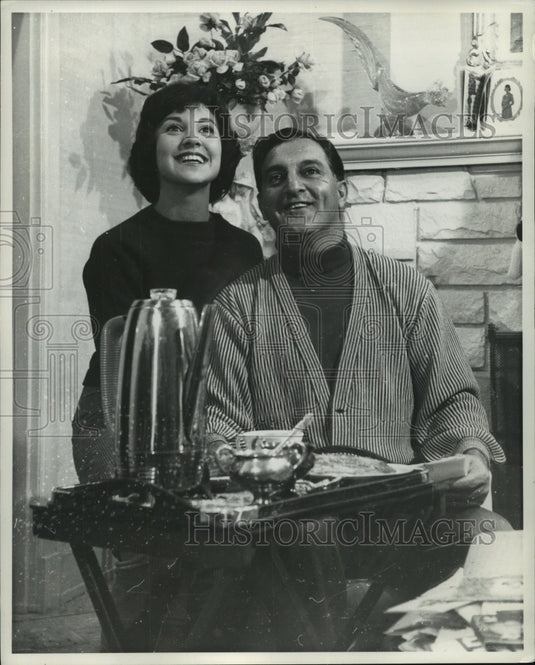 1961 Press Photo American comedian Danny Thomas with his daughter - mjc17633 - Historic Images
