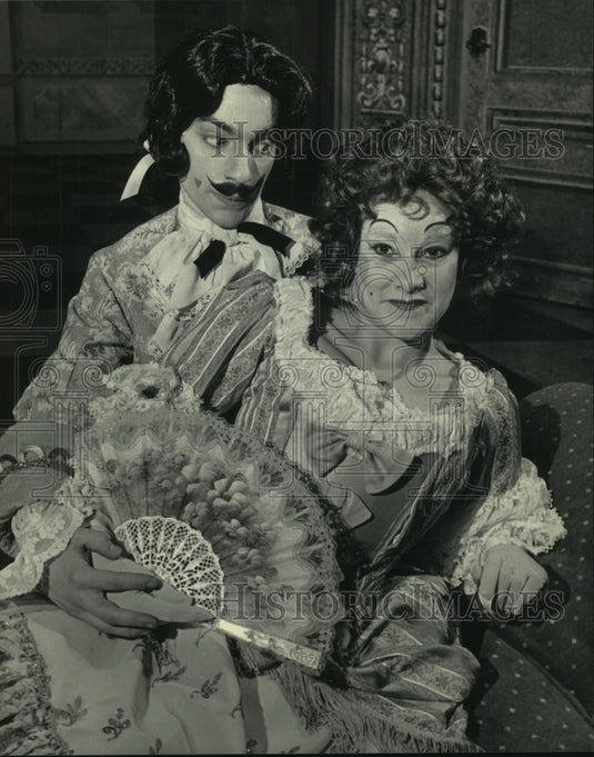 1984 Press Photo Actors in "The Way of the World" at University of Wisconsin - Historic Images