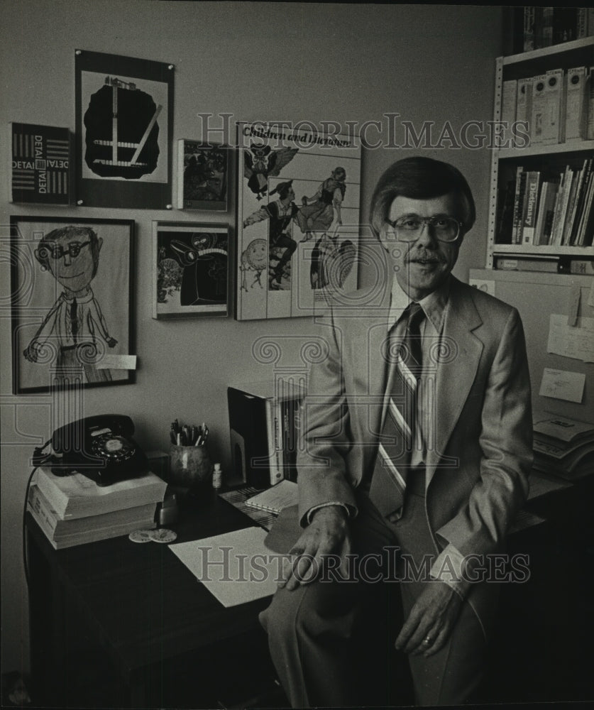 1982, Professor John Warren Stewig, University of Wisconsin-Milwaukee - Historic Images