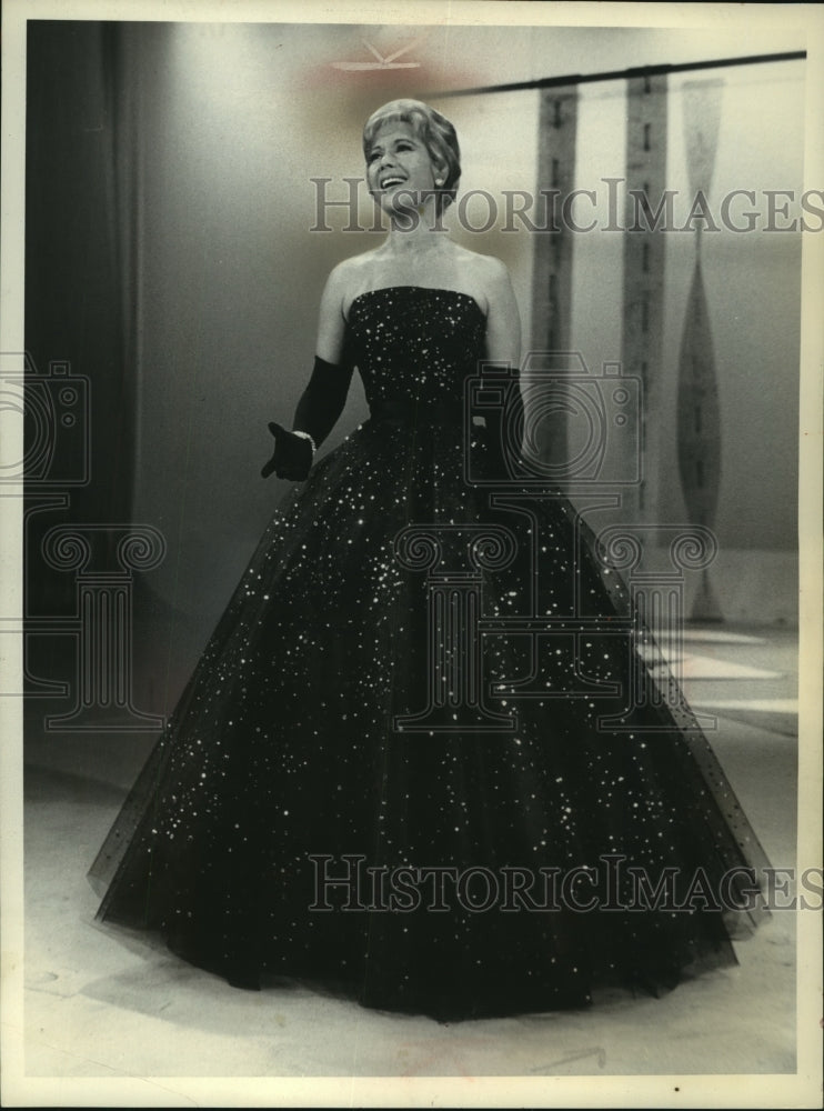1960 Press Photo Actress Dinah Shore - mjc17776 - Historic Images