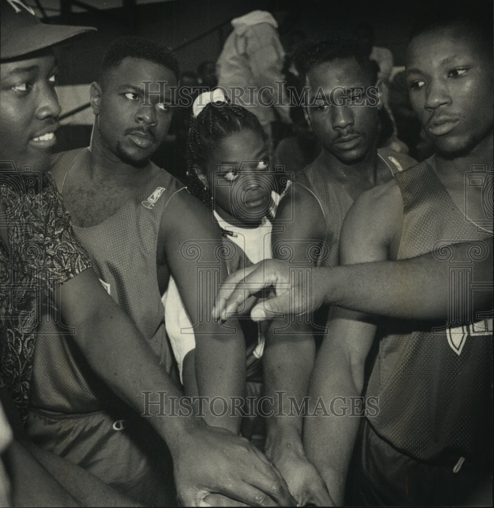 1992 Carmella Thomas, basketball teammates, Paint League, Wisconsin - Historic Images