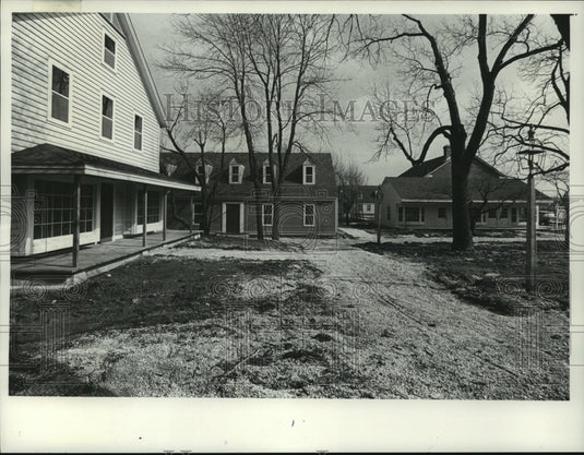 1974 Press Photo Early American Village called Stonewood Village in Brookfield - Historic Images