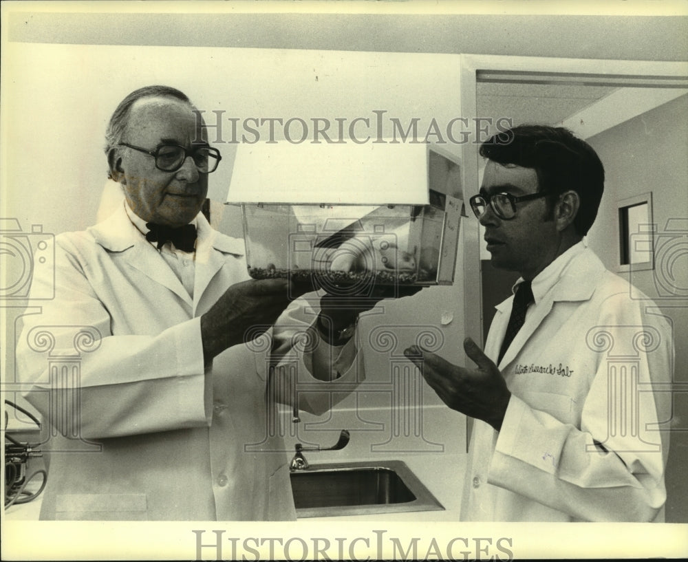 1980 Mortimer Bortin and Frederick Stratton Jr. of Briggs &amp; Stratton - Historic Images