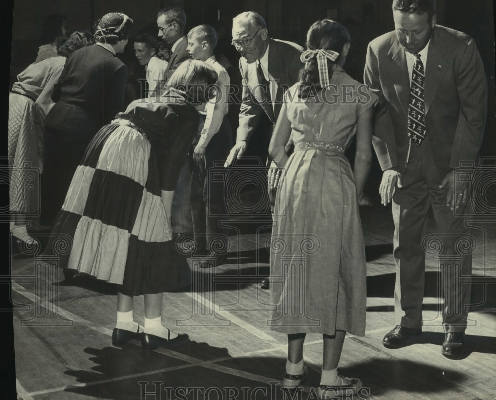 1952 Press Photo Dancing at University of Wisconsin-Milwaukee Training School-Historic Images