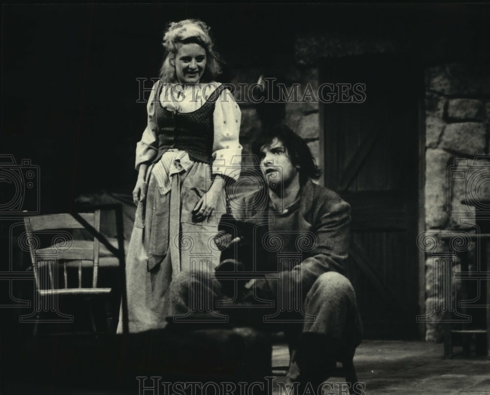 1987 Kelly Mauer and James DeVita perform  at UW-Milwaukee Theater - Historic Images