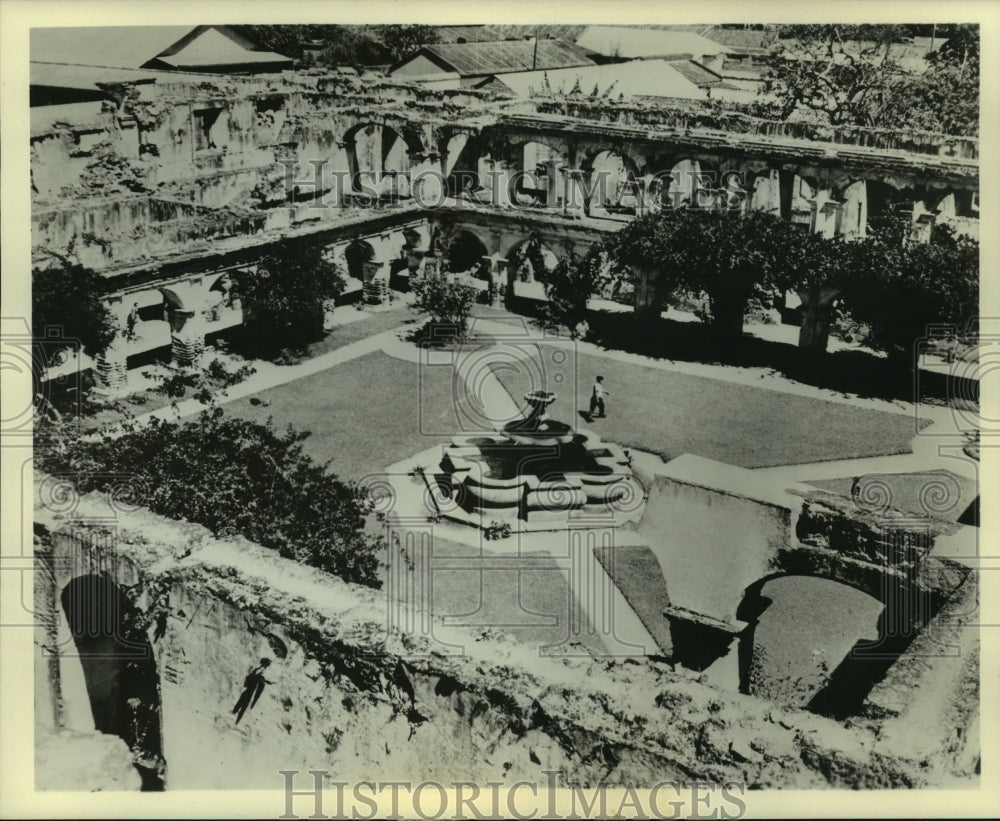 1982 Santa Clara Ruins in Antigua, Spain with convent built in 1700. - Historic Images