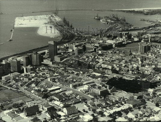 1979 Press Photo Port Elizabeth, a major South African port - mjc18458 - Historic Images
