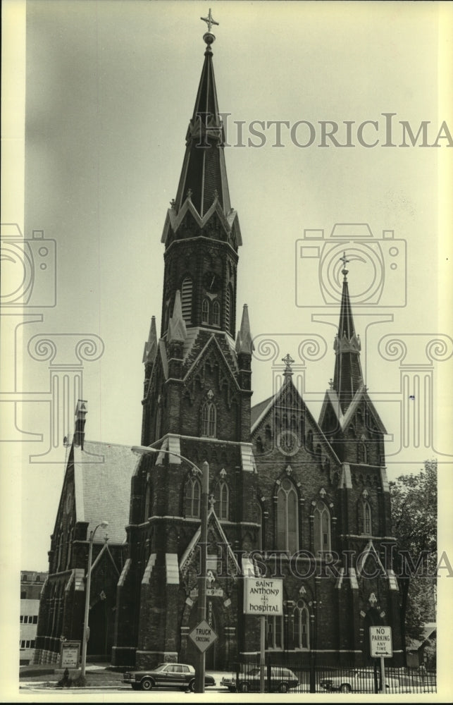 1979, Trinity Lutheran Church in Milwaukee - mjc18561 – Historic Images