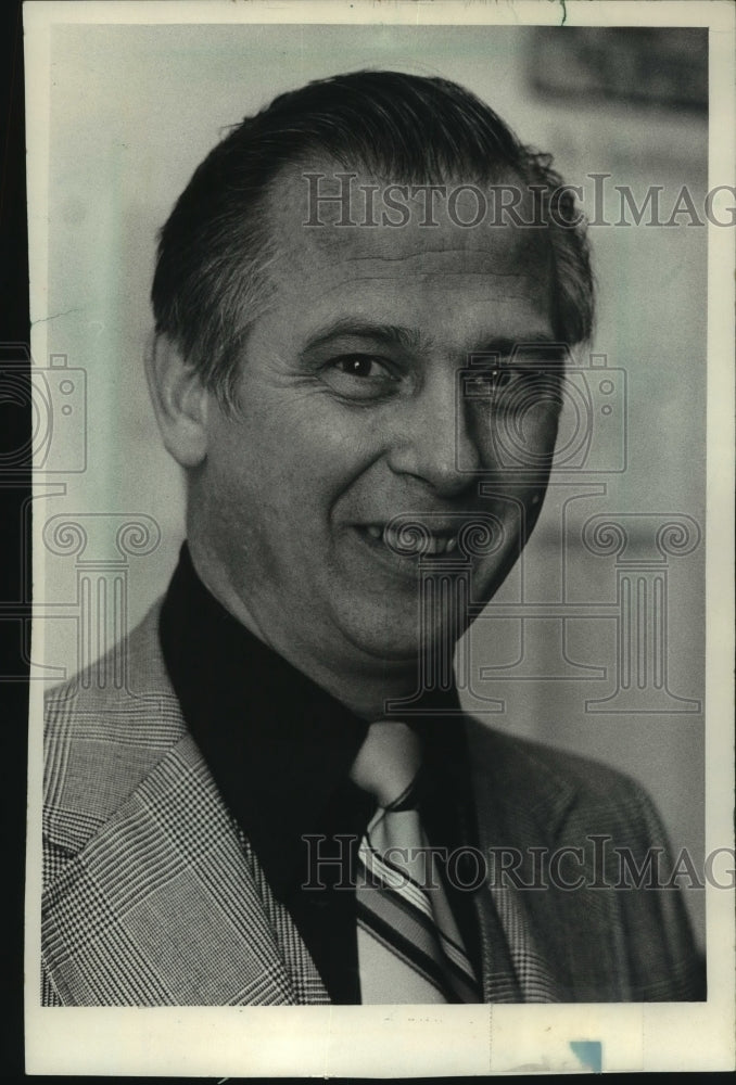 1977, Charles Treadwell former city clerk Mequon - mjc18580 - Historic Images