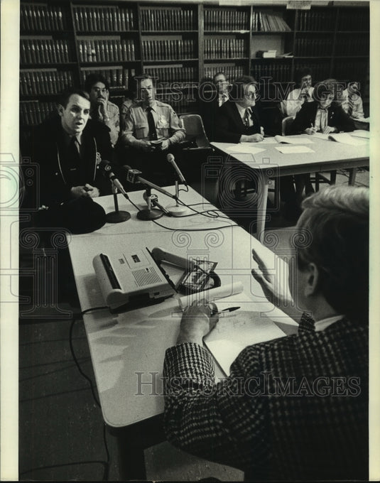 1981, Deputy District Attorney Michael Malmstadt, Milwaukee - Historic Images