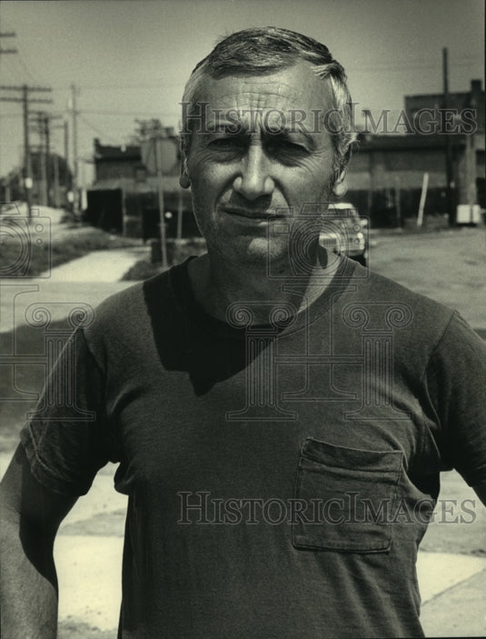 1987 Kiril Tasev effected by the Patrick Cudahy strike - Historic Images