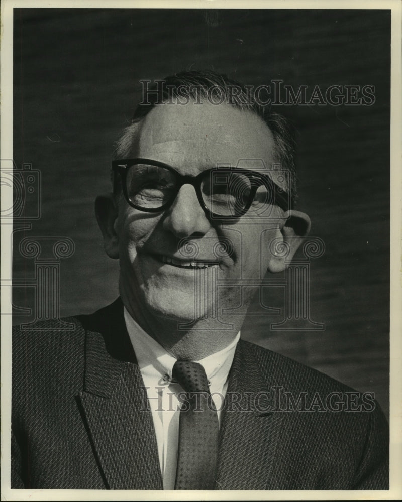1964 Press Photo Eli Tash - mjc18611 - Historic Images