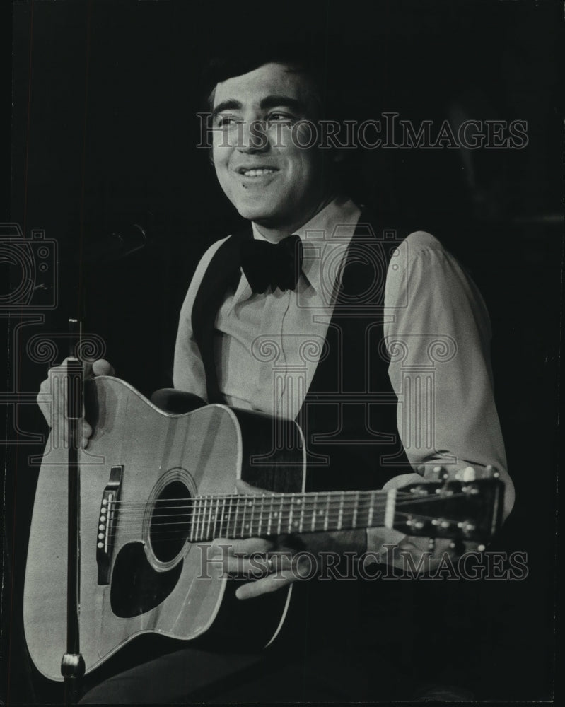 1976 Jimmy Rodgers, U.S. singer - Historic Images