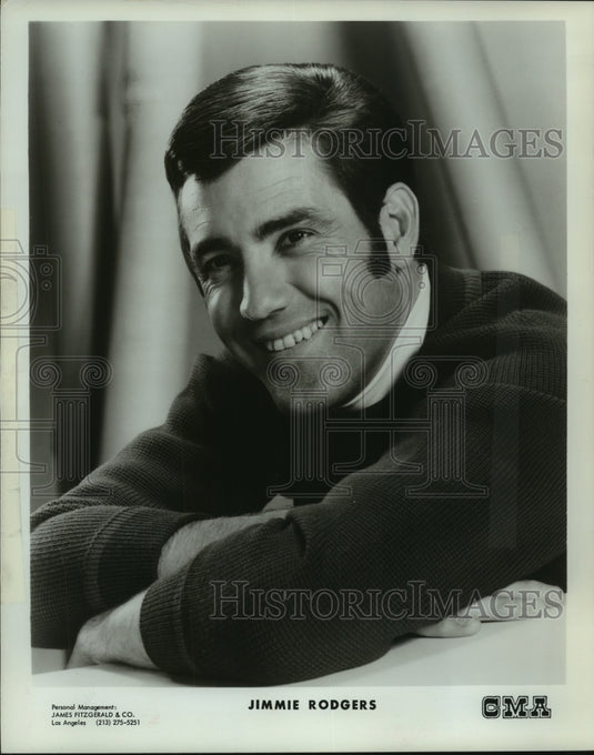 1970 Press Photo American singer, Jimmie Rodgers, poses for photo - mjc18666 - Historic Images