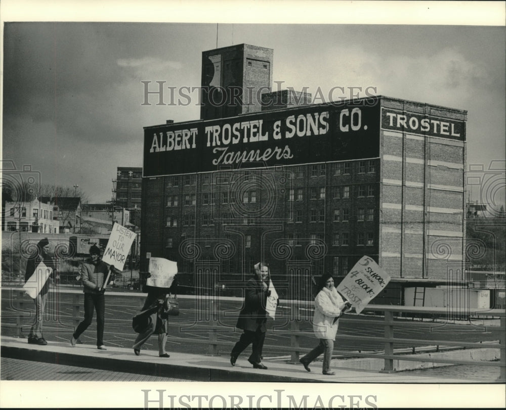 1983, Protest against a prison at Albert Trostel & Sons Co, Milwaukee - Historic Images