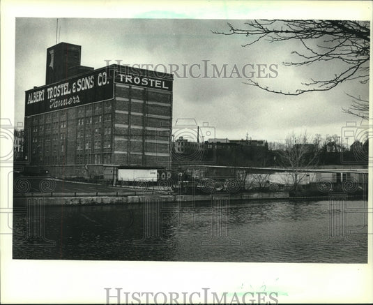1983 Albert Trostel & Sons Co. building, Milwaukee - Historic Images