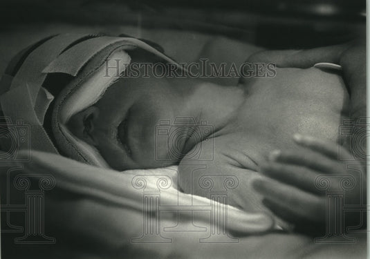 1992, Keegan one of a set of triplets weighs 2 pounds and 10 ounces - Historic Images