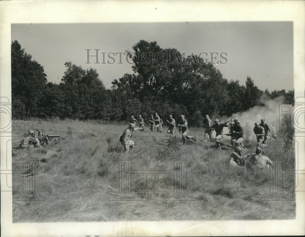 1942 Press Photo Members of ROTC in maneuvers at University of Wisconsin Madison- Historic Images