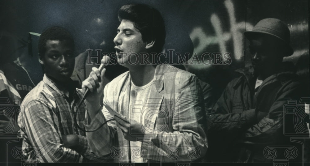 1986 Press Photo Milwaukee area television program "Yo!!!! It's Happenin' " - Historic Images