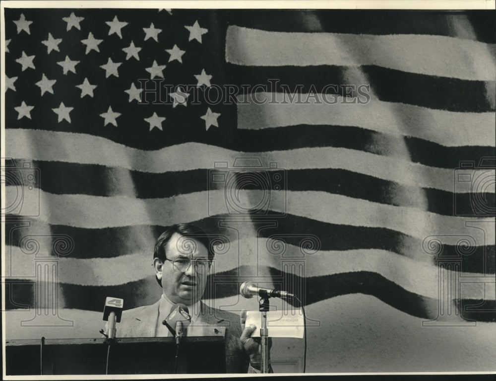 1987, Governor Thompson Speaks at News Conference in Port Washington - Historic Images