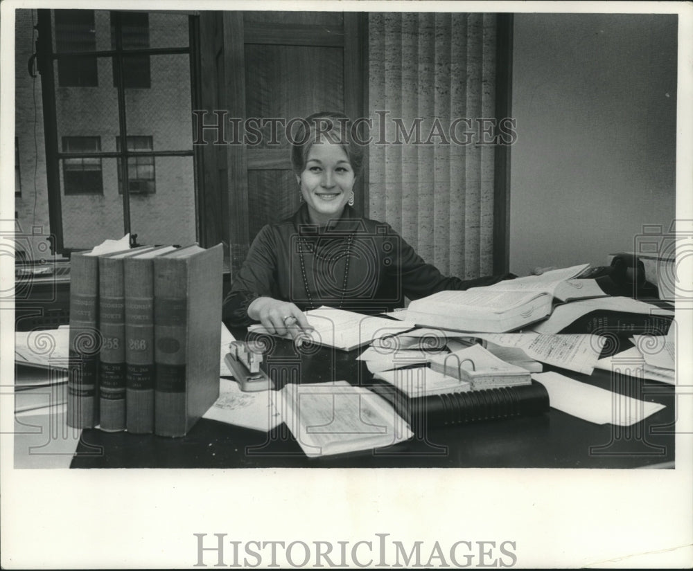 1969 Press Photo Asst. District Attorney Louise Tesmer at her desk in Milwaukee - Historic Images