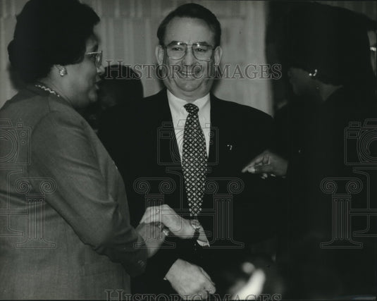 1994 Wisconsin Governor Tommy Thompson campaigns - Historic Images