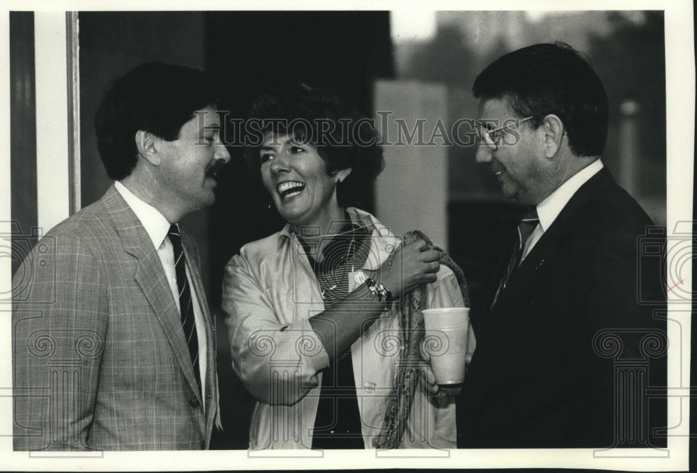 1989 Press Photo Wisconsin Governor Tommy Thompson &amp; others, Wisconsin - Historic Images
