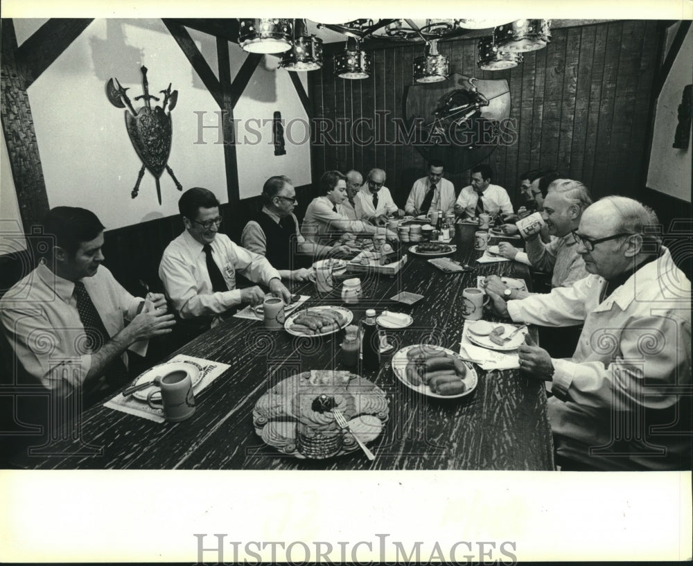 1980, Company wurstmachers eat in the executive dining room - Historic Images